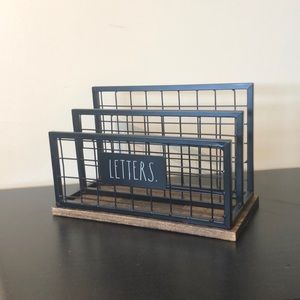 Rae Dunn letter holder